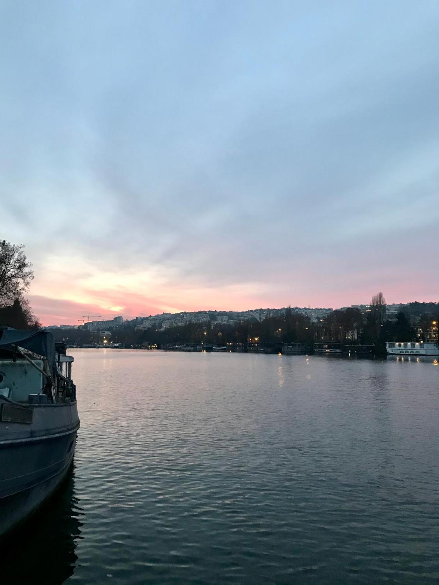 Loft Sur L'Eau Avec Parking Lejlighed Paris Eksteriør billede